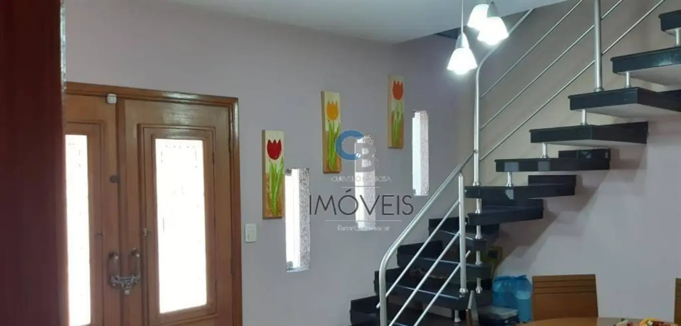 Foto 3 de Sobrado com 3 quartos à venda, 210m2 em Vila Tolstoi, São Paulo - SP