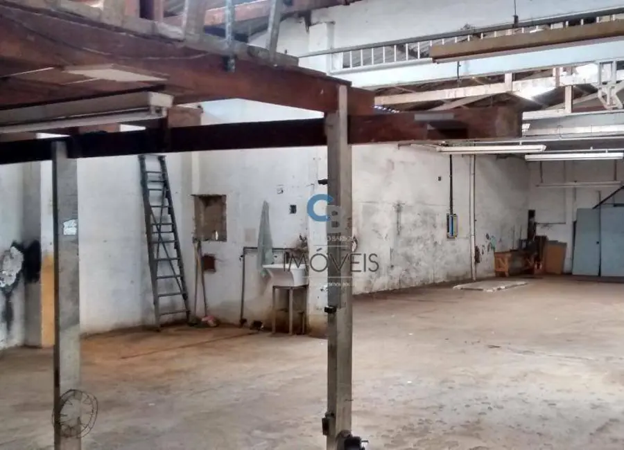 Armazém / Galpão à venda e para alugar, 600m2 em Vila Antonieta, São Paulo - SP - imagem 8 Foto 8 de Armazém / Galpão à venda e para alugar, 600m2 em Vila Antonieta, São Paulo - SP