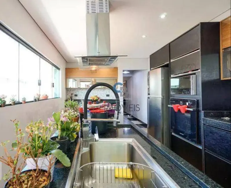 Sobrado com 4 quartos à venda, 375m2 em Jardim Vila Formosa, São Paulo - SP - imagem 4 Foto 4 de Sobrado com 4 quartos à venda, 375m2 em Jardim Vila Formosa, São Paulo - SP