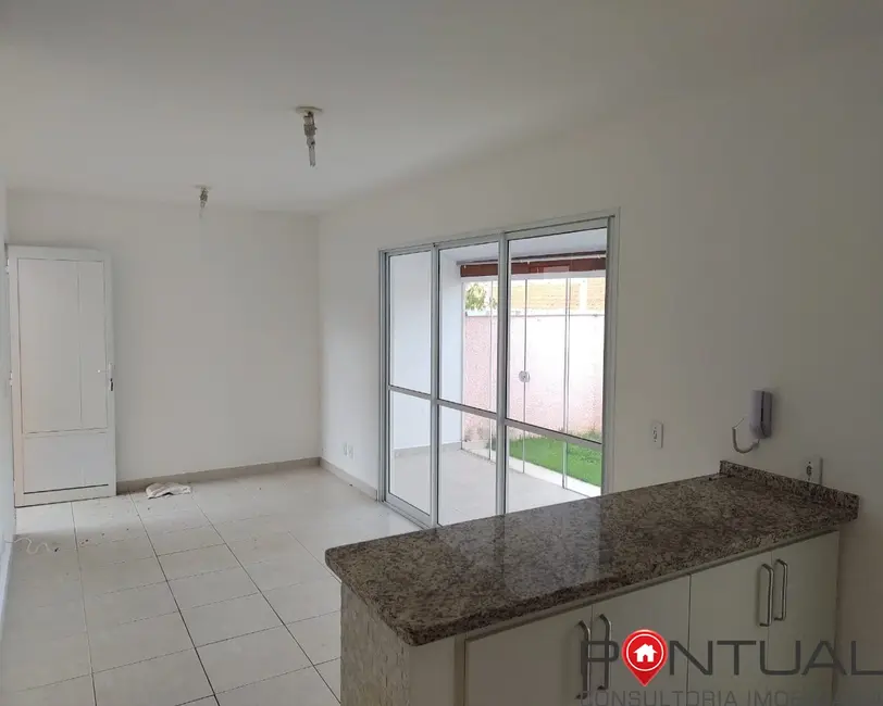 Foto 2 de Casa de Condomínio com 3 quartos à venda, 117m2 em Marilia - SP