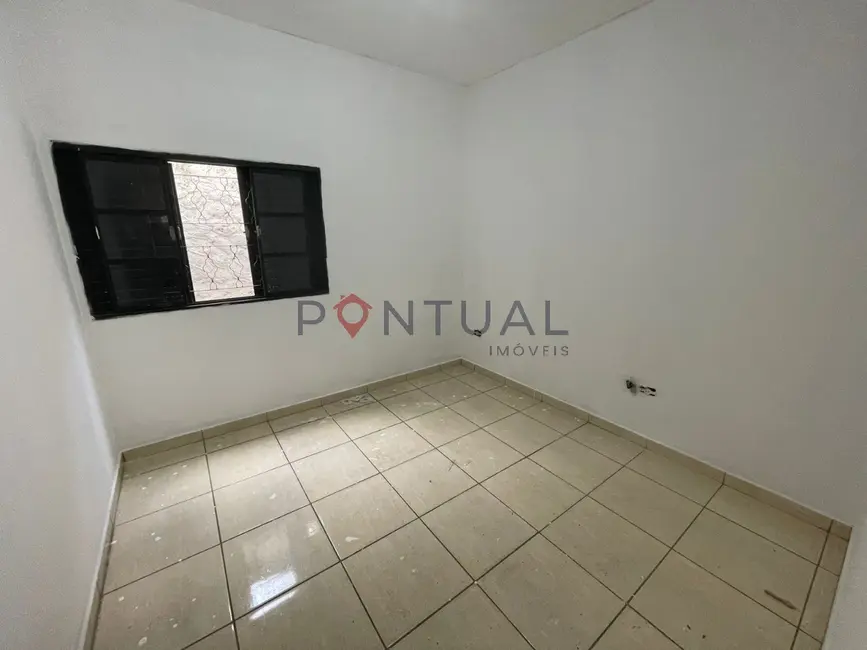 Casa com 2 quartos para alugar, 100m2 em Jardim Acapulco, Marilia - SP - imagem 8 Foto 8 de Casa com 2 quartos para alugar, 100m2 em Jardim Acapulco, Marilia - SP