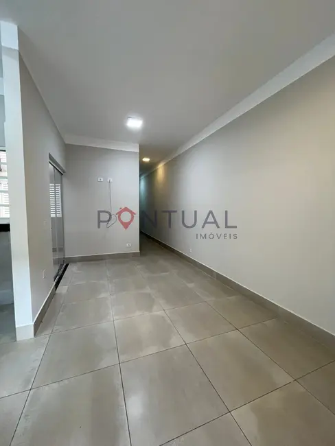 Casa com 3 quartos para alugar, 120m2 em Jardim Esplanada, Marilia - SP - imagem 4 Foto 4 de Casa com 3 quartos para alugar, 120m2 em Jardim Esplanada, Marilia - SP