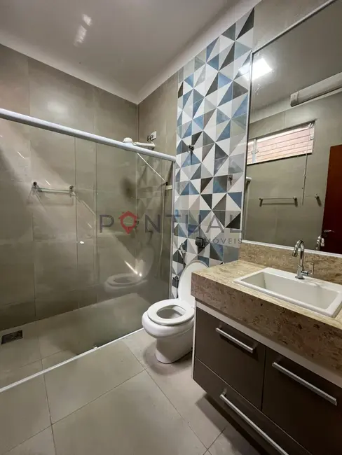 Casa com 3 quartos para alugar, 120m2 em Jardim Esplanada, Marilia - SP - imagem 9 Foto 9 de Casa com 3 quartos para alugar, 120m2 em Jardim Esplanada, Marilia - SP