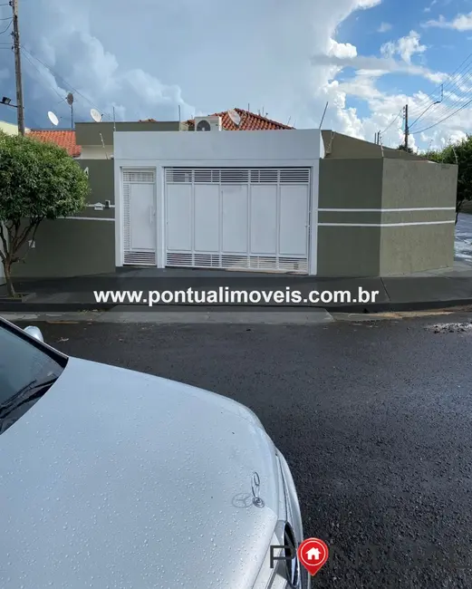 Foto 1 de Casa com 3 quartos à venda, 196m2 em Jardim Morumbi, Marilia - SP