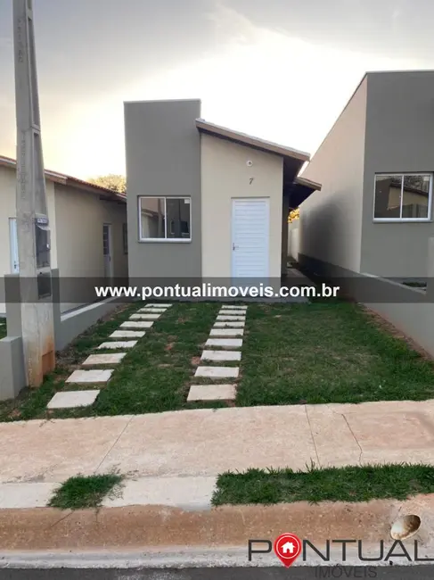 Foto 1 de Casa de Condomínio com 2 quartos à venda, 52m2 em Marilia - SP