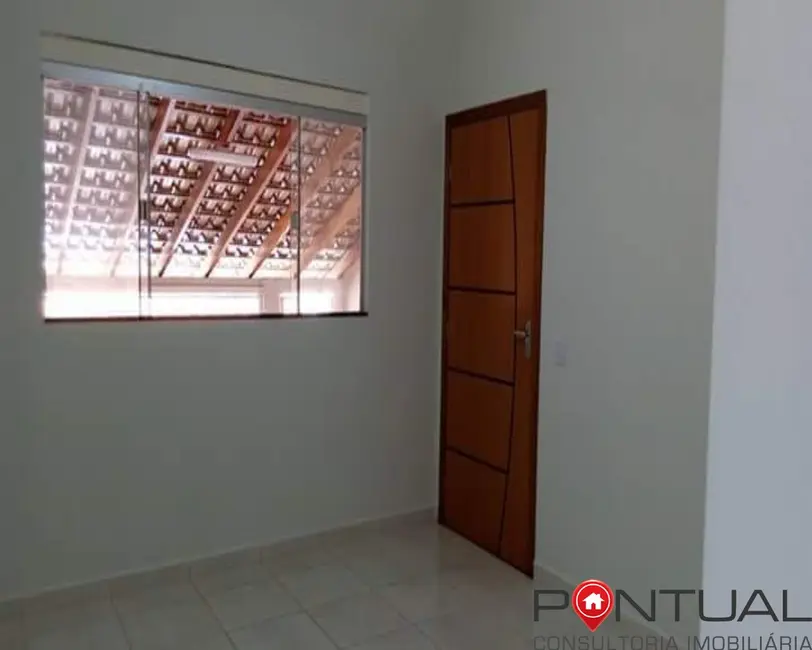 Foto 1 de Casa com 3 quartos à venda, 105m2 em Marilia - SP