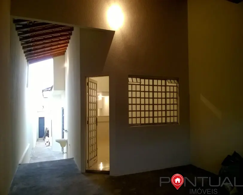 Foto 2 de Casa com 3 quartos à venda, 168m2 em Jardim Universitário, Marilia - SP