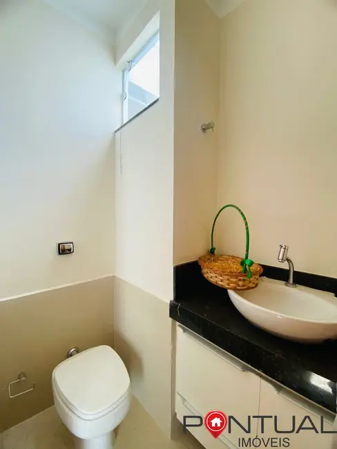 Casa com 3 quartos para alugar, 90m2 em Jardim Itaipu, Marilia - SP - imagem 6 Foto 6 de Casa com 3 quartos para alugar, 90m2 em Jardim Itaipu, Marilia - SP