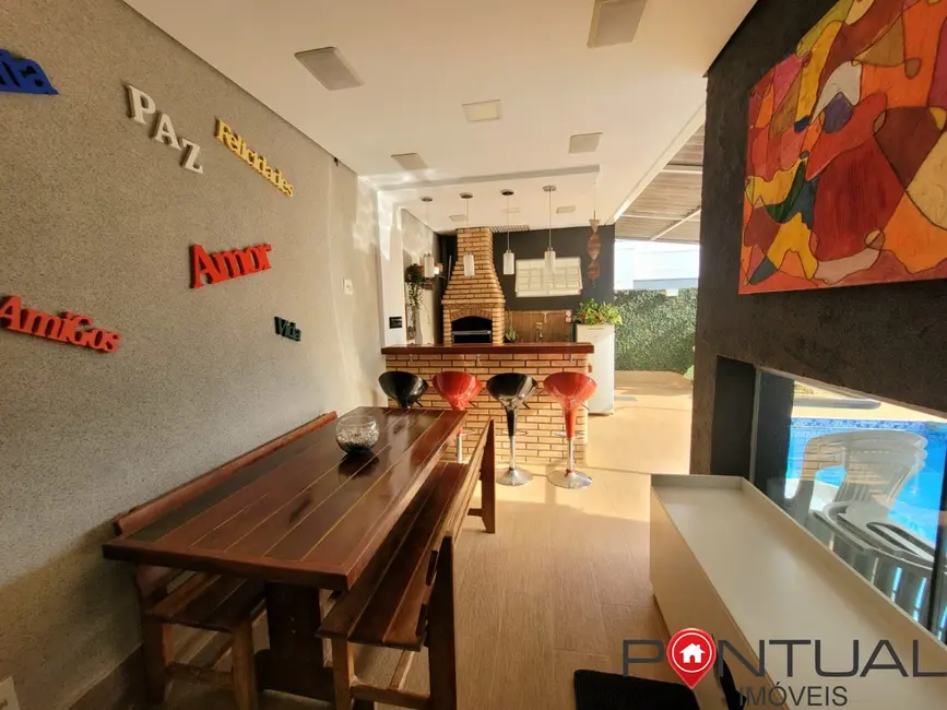 Foto 2 de Casa de Condomínio com 4 quartos à venda, 240m2 em Residencial Vale Verde, Marilia - SP