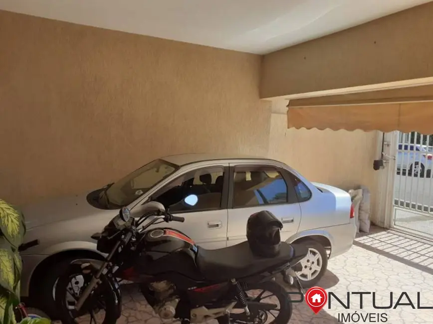 Foto 5 de Casa com 2 quartos à venda, 130m2 em Jardim Guarujá, Marilia - SP