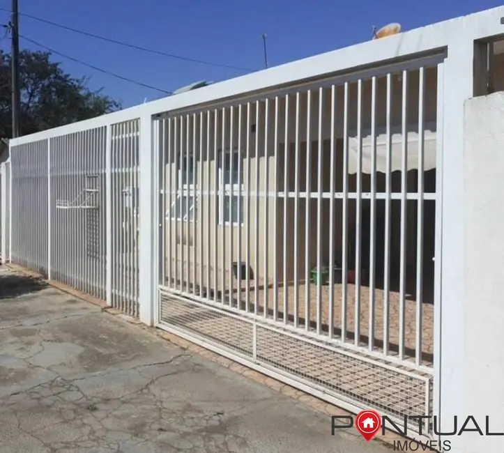 Foto 3 de Casa com 2 quartos à venda, 130m2 em Jardim Guarujá, Marilia - SP