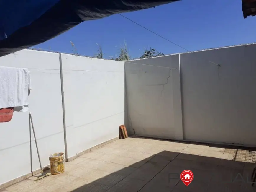 Foto 4 de Casa com 2 quartos à venda, 130m2 em Jardim Guarujá, Marilia - SP