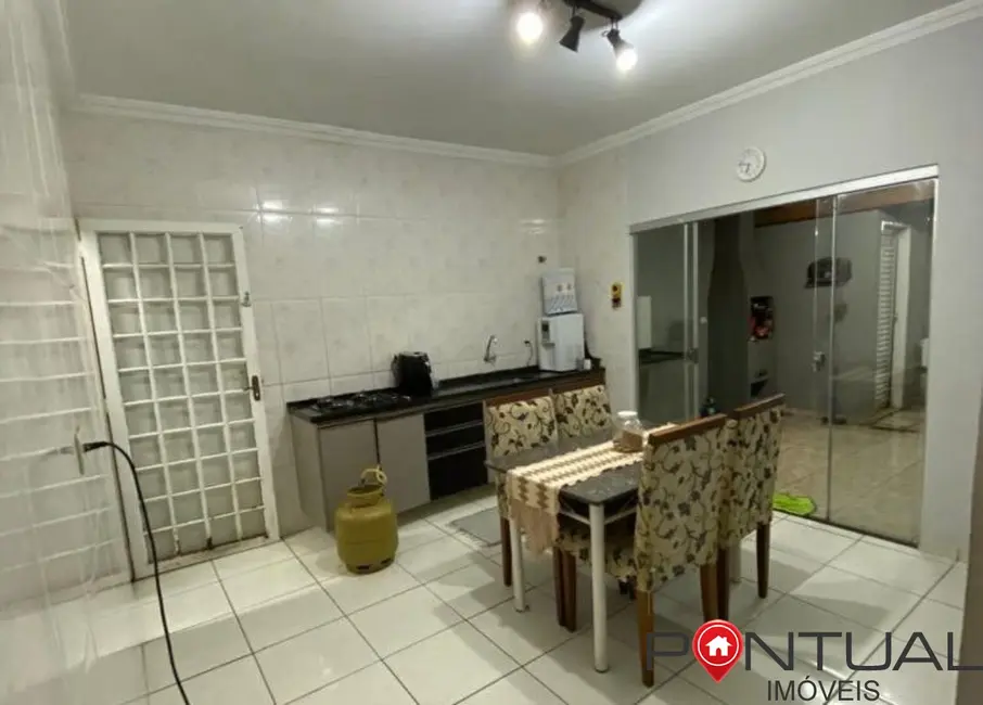 Foto 5 de Casa com 3 quartos à venda, 130m2 em Núcleo Habitacional Doutor Aniz Badra, Marilia - SP