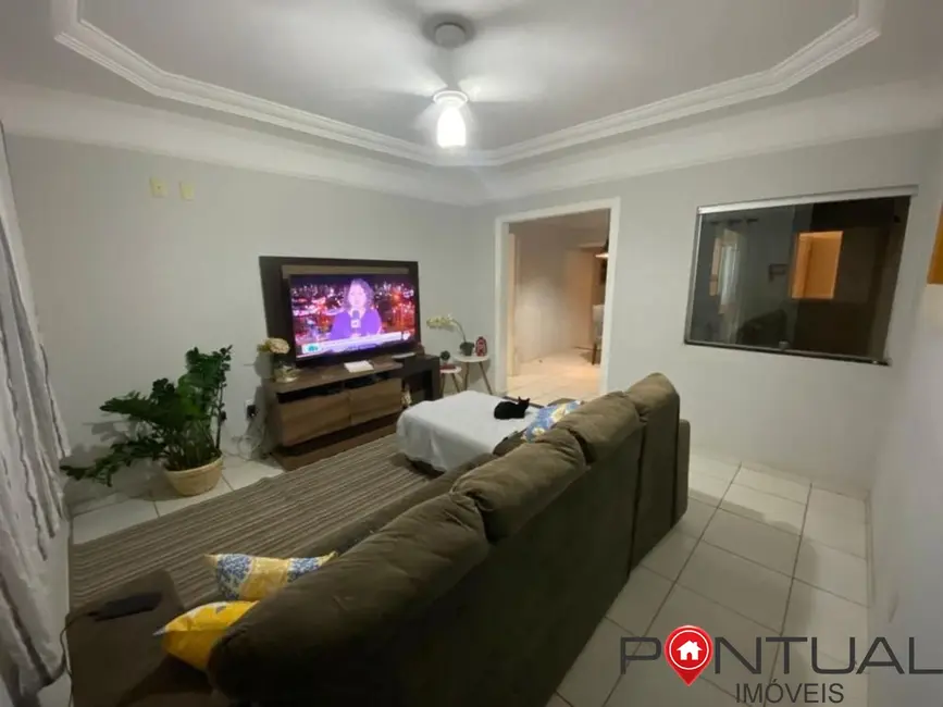 Foto 2 de Casa com 3 quartos à venda, 130m2 em Núcleo Habitacional Doutor Aniz Badra, Marilia - SP