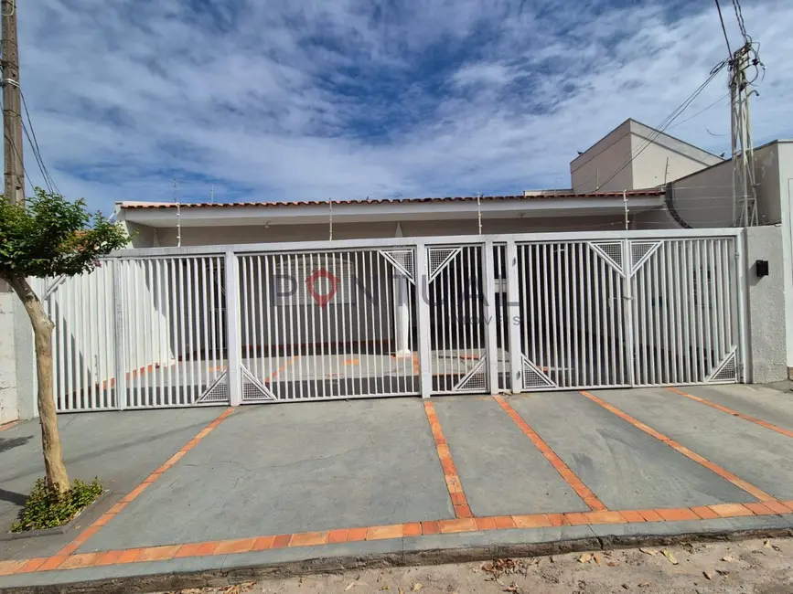 Foto 2 de Casa com 3 quartos à venda, 200m2 em Jardim Continental, Marilia - SP