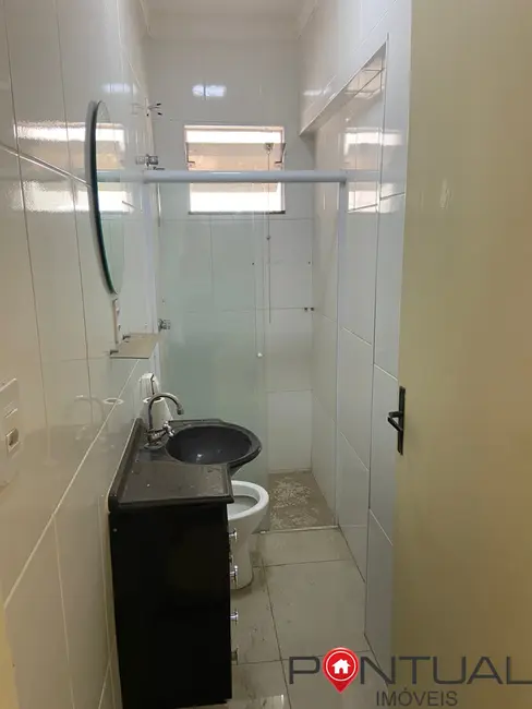 Casa com 3 quartos para alugar, 190m2 em Jardim América, Marilia - SP - imagem 8 Foto 8 de Casa com 3 quartos para alugar, 190m2 em Jardim América, Marilia - SP