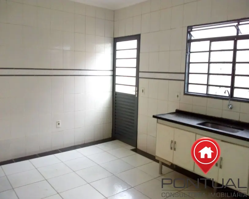 Foto 2 de Casa com 2 quartos à venda, 60m2 em Palmital, Marilia - SP