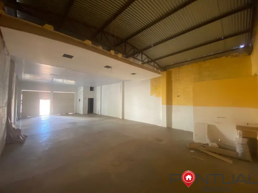 Foto 1 de Armazém / Galpão à venda e para alugar, 150m2 em Professor Antônio da Silva Penteado, Marilia - SP