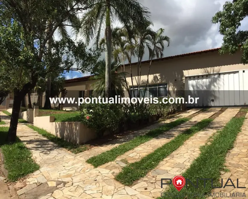 Foto 1 de Casa com 3 quartos à venda e para alugar, 120m2 em Jardim Aquárius, Marilia - SP