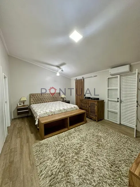 Foto 8 de Casa com 3 quartos à venda, 290m2 em Jardim Acapulco, Marilia - SP