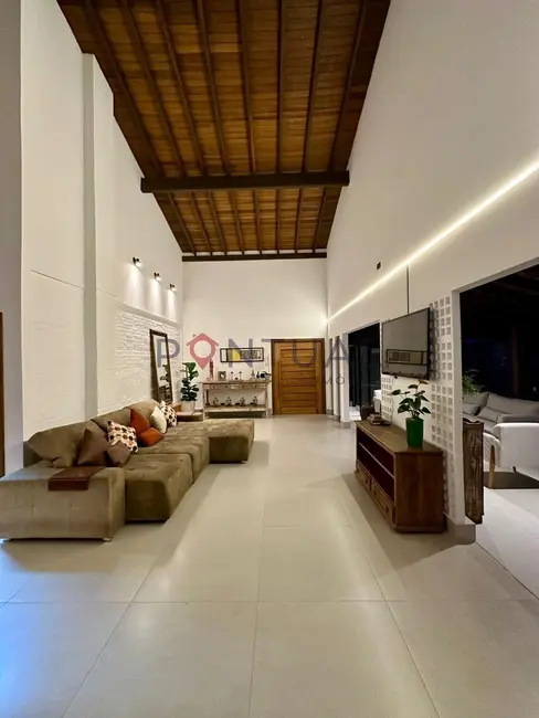 Foto 3 de Casa com 3 quartos à venda, 290m2 em Jardim Acapulco, Marilia - SP