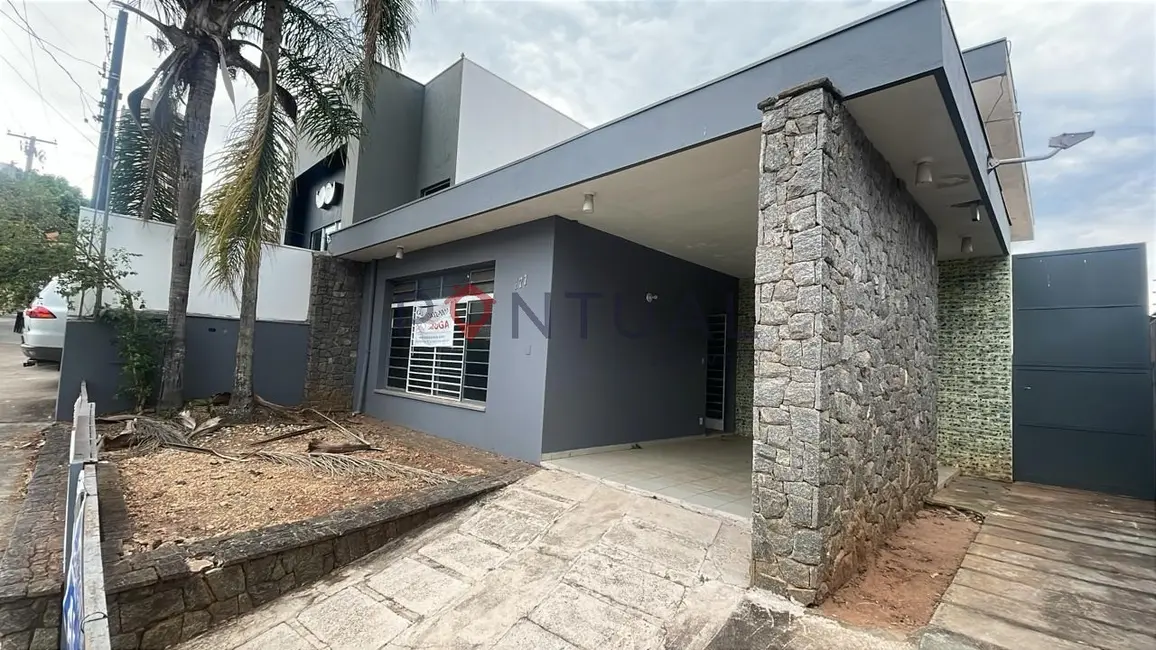 Casa com 3 quartos para alugar, 80m2 em Boa Vista, Marilia - SP - imagem 1 Foto 1 de Casa com 3 quartos para alugar, 80m2 em Boa Vista, Marilia - SP
