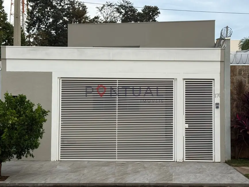Foto 1 de Casa com 3 quartos à venda, 176m2 em Jardim Aeroporto, Marilia - SP