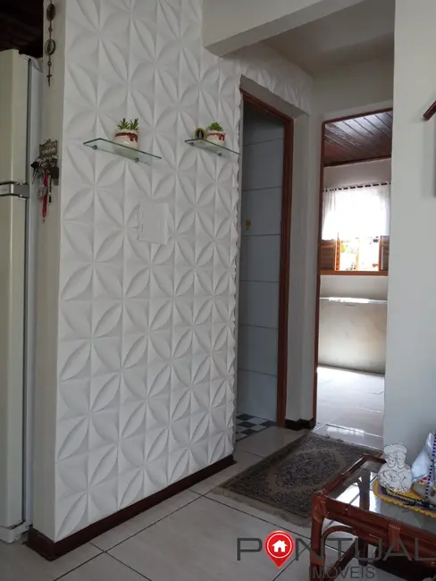 Foto 3 de Casa com 2 quartos à venda, 130m2 em Jardim América, Marilia - SP