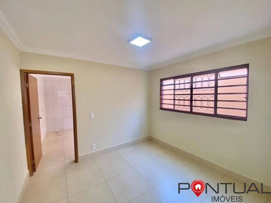 Foto 5 de Casa com 3 quartos à venda, 100m2 em Bassan, Marilia - SP