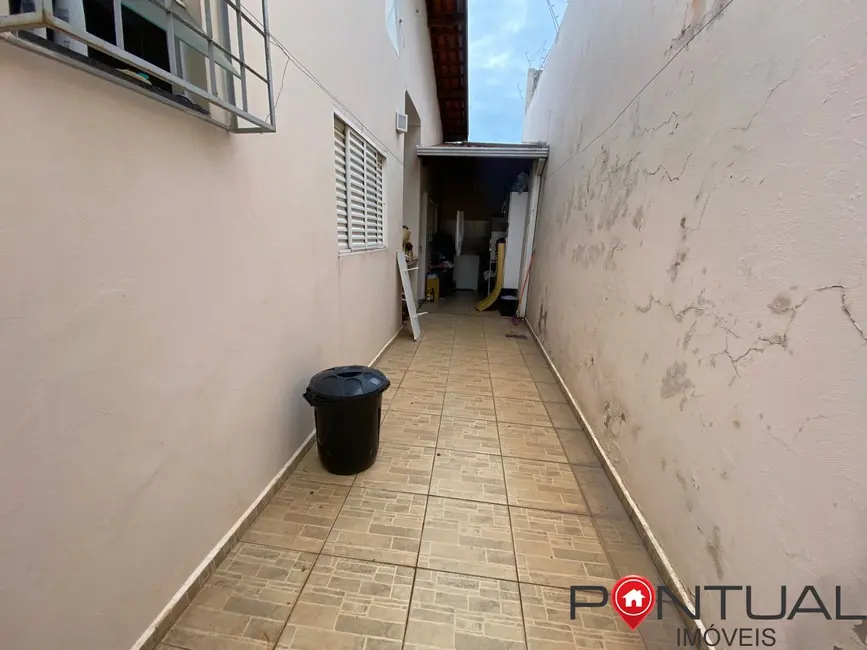 Foto 8 de Casa com 3 quartos à venda, 115m2 em Núcleo Habitacional Doutor Fernando Mauro Pires Rocha, Marilia - SP