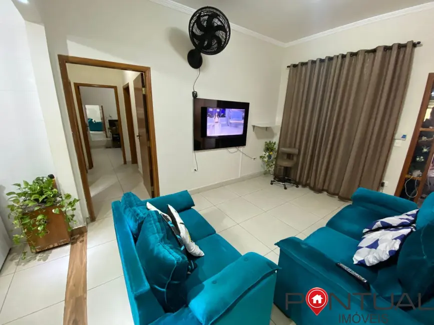 Foto 4 de Casa com 3 quartos à venda, 115m2 em Núcleo Habitacional Doutor Fernando Mauro Pires Rocha, Marilia - SP