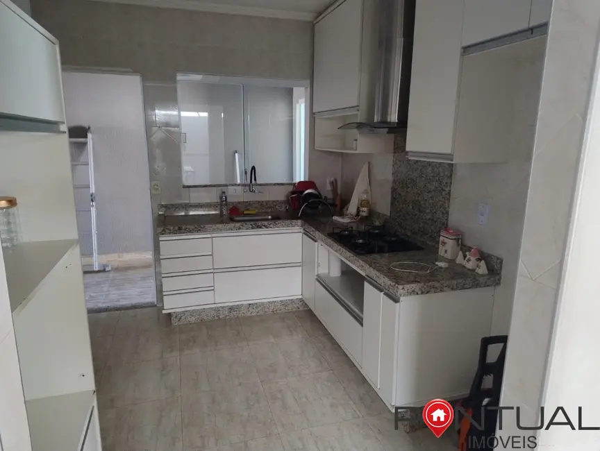Foto 6 de Casa com 2 quartos à venda, 180m2 em Palmital, Marilia - SP