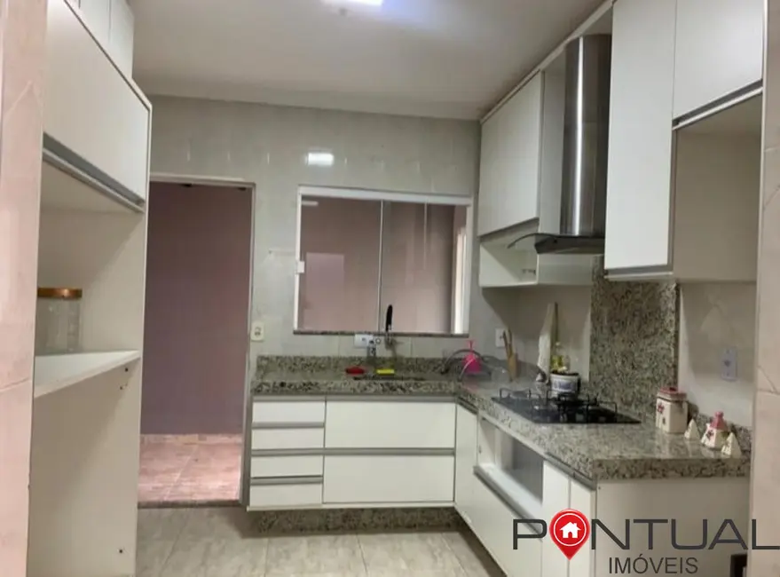 Foto 5 de Casa com 2 quartos à venda, 180m2 em Palmital, Marilia - SP