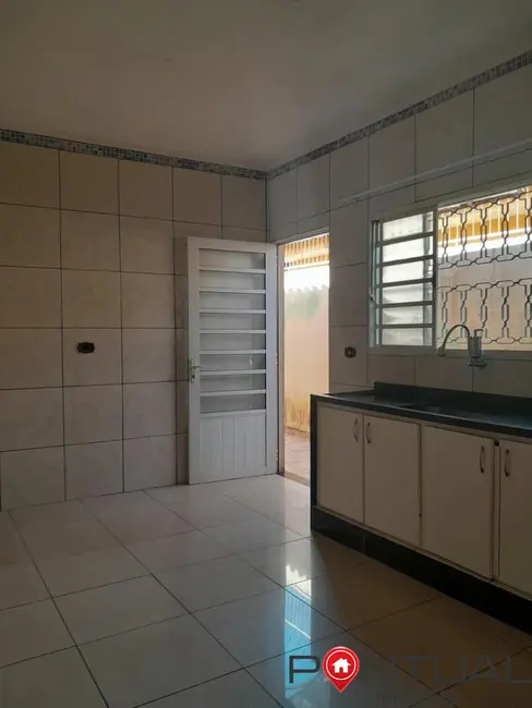 Foto 3 de Casa com 3 quartos à venda, 200m2 em Parque São Jorge, Marilia - SP