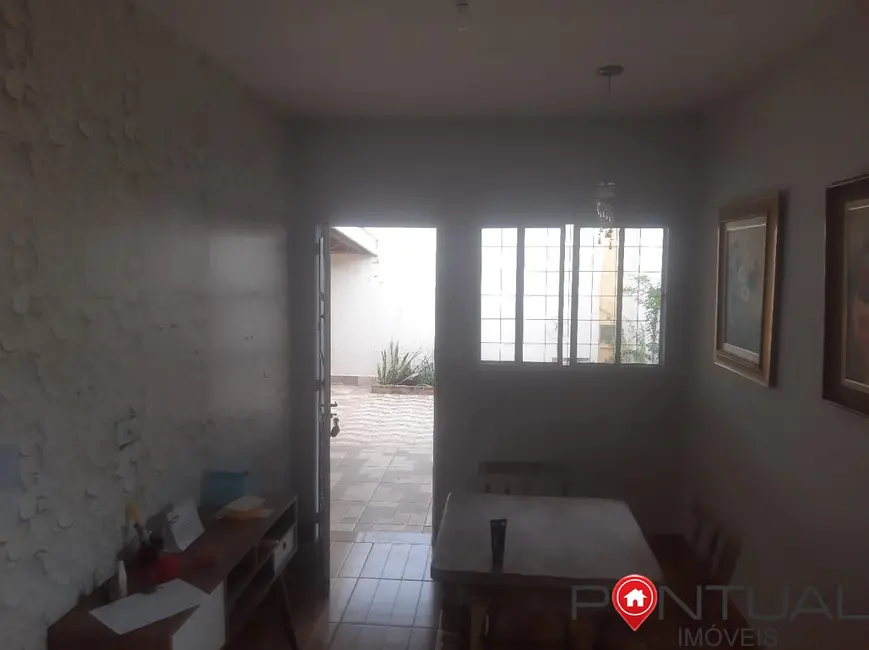 Foto 3 de Casa com 2 quartos à venda, 72m2 em Vera Cruz - SP