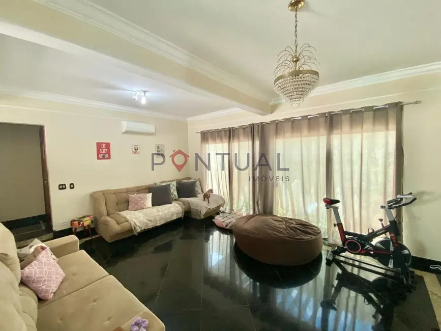 Casa com 3 quartos para alugar, 220m2 em Jardim Acapulco, Marilia - SP - imagem 5 Foto 5 de Casa com 3 quartos para alugar, 220m2 em Jardim Acapulco, Marilia - SP