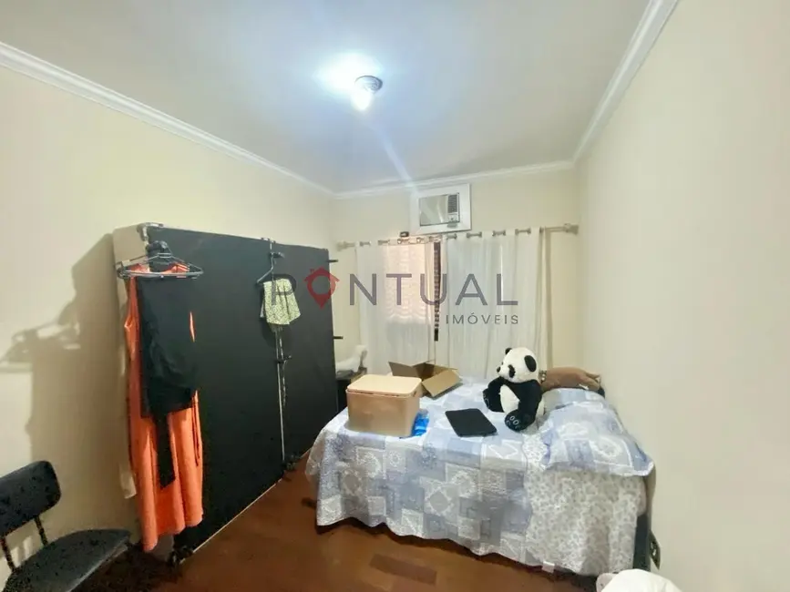 Casa com 3 quartos para alugar, 220m2 em Jardim Acapulco, Marilia - SP - imagem 6 Foto 6 de Casa com 3 quartos para alugar, 220m2 em Jardim Acapulco, Marilia - SP