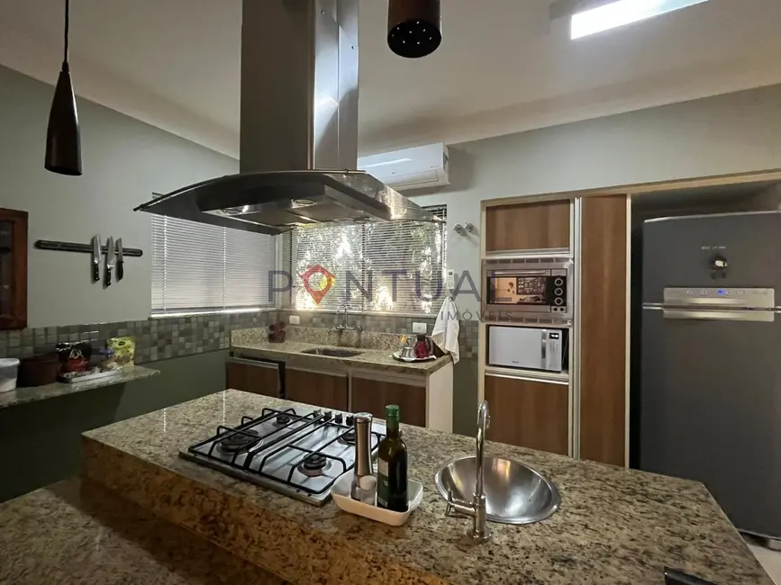 Casa de Condomínio com 4 quartos à venda e para alugar, 400m2 em Residencial Vale Verde, Marilia - SP - imagem 4 Foto 4 de Casa de Condomínio com 4 quartos à venda e para alugar, 400m2 em Residencial Vale Verde, Marilia - SP