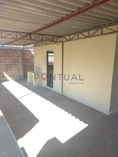 Foto 8 de Casa com 2 quartos à venda, 275m2 em Oriente - SP