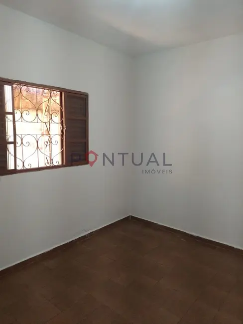Foto 6 de Casa com 2 quartos à venda, 275m2 em Oriente - SP