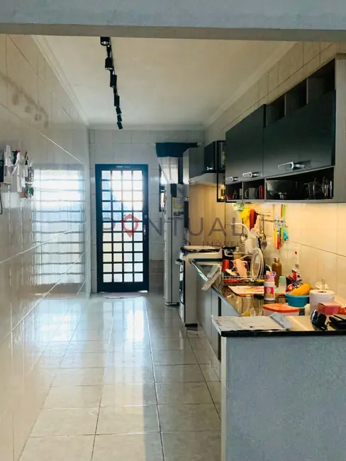 Foto 5 de Casa com 3 quartos à venda, 120m2 em Núcleo Habitacional Presidente Jânio da Silva Quadros, Marilia - SP