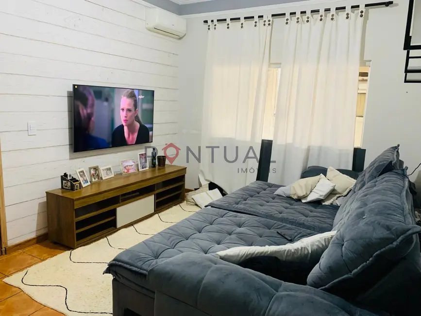 Foto 2 de Casa com 3 quartos à venda, 120m2 em Núcleo Habitacional Presidente Jânio da Silva Quadros, Marilia - SP