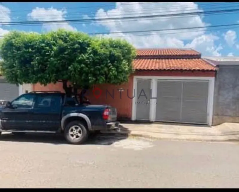 Foto 1 de Casa com 3 quartos à venda, 120m2 em Núcleo Habitacional Presidente Jânio da Silva Quadros, Marilia - SP