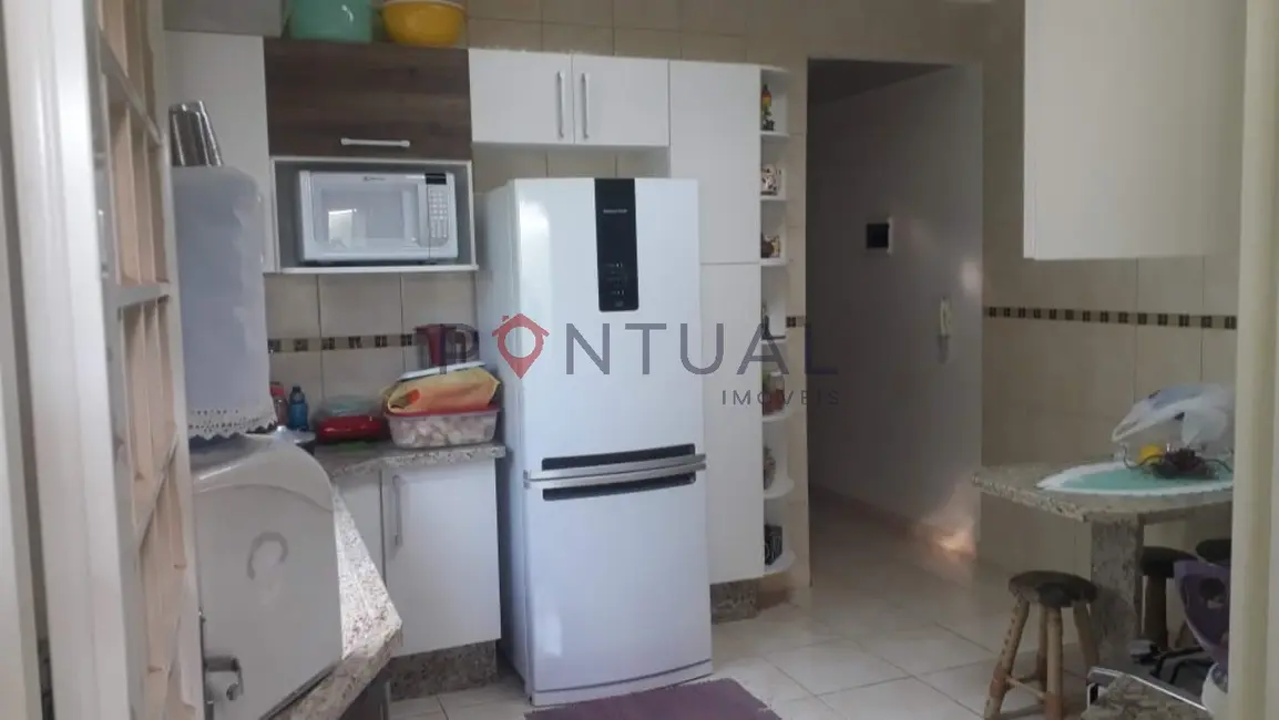 Foto 6 de Casa com 3 quartos à venda, 210m2 em Jardim Esplanada, Marilia - SP