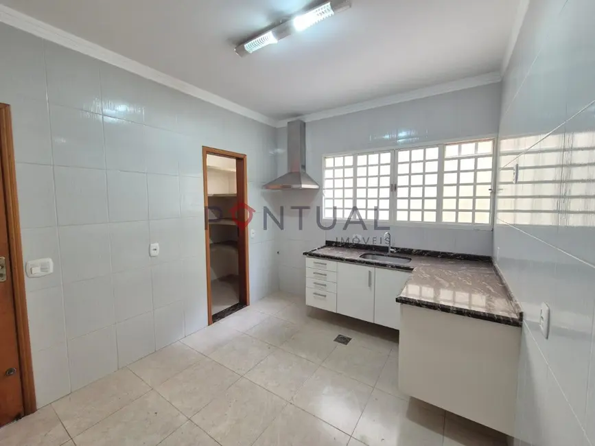 Foto 9 de Casa com 3 quartos à venda, 250m2 em Jardim Maria Martha, Marilia - SP