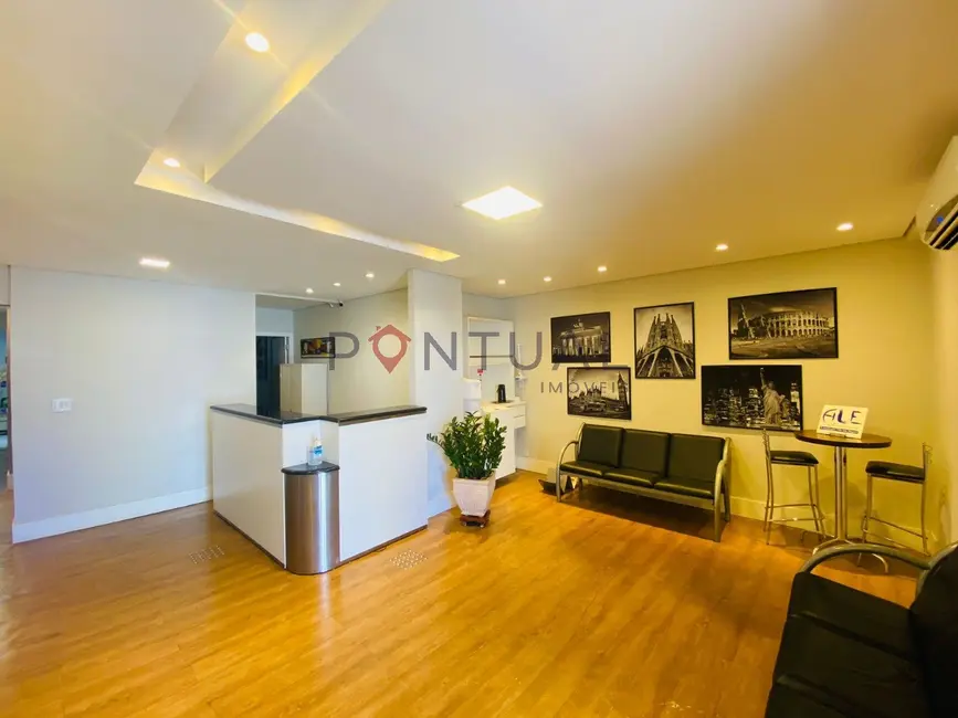 Sala Comercial para alugar, 120m2 em Barbosa, Marilia - SP - imagem 3 Foto 3 de Sala Comercial para alugar, 120m2 em Barbosa, Marilia - SP