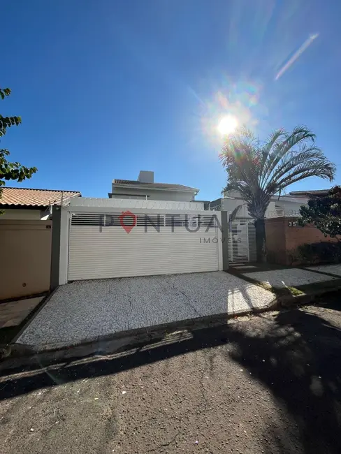 Foto 2 de Casa com 4 quartos à venda e para alugar, 350m2 em Jardim Tropical, Marilia - SP