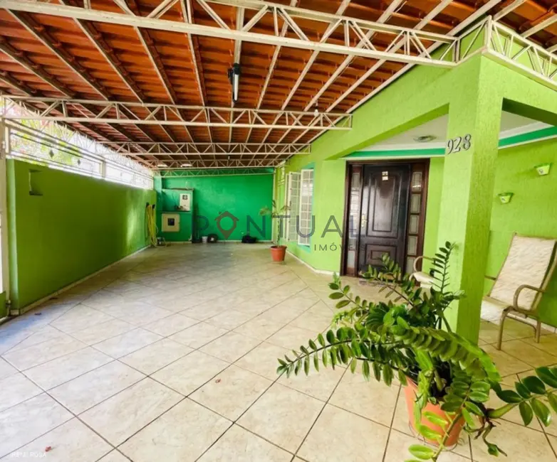 Foto 2 de Casa com 3 quartos à venda, 192m2 em Palmital, Marilia - SP