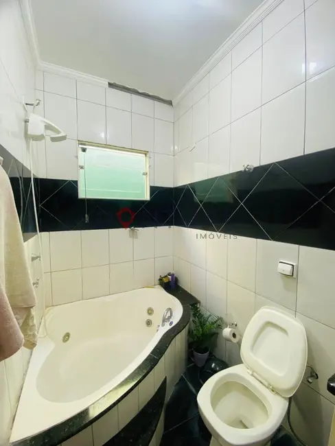 Foto 7 de Casa com 3 quartos à venda, 180m2 em Jardim Eldorado, Marilia - SP