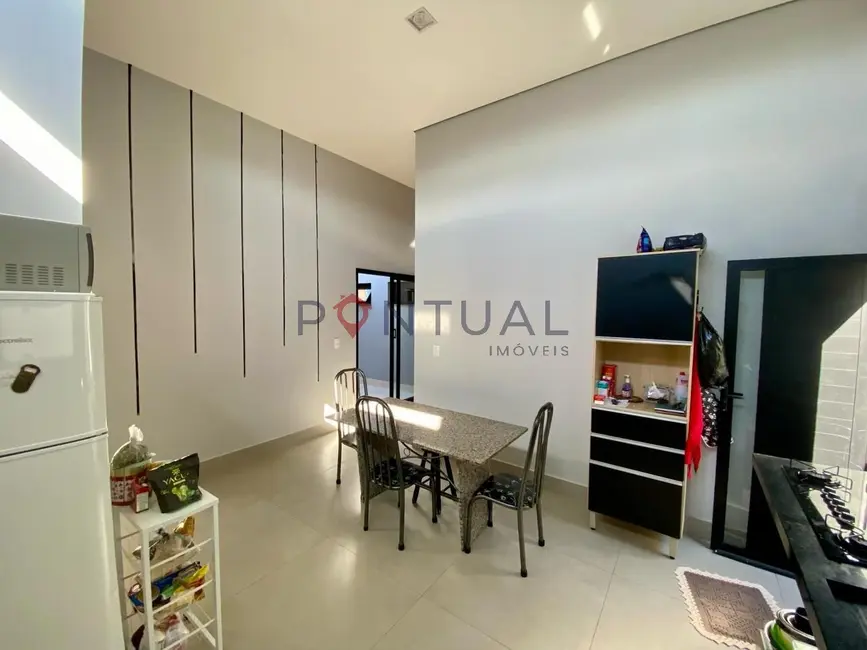 Foto 7 de Casa com 3 quartos à venda, 187m2 em Sérgio Roim (Padre Nóbrega), Marilia - SP